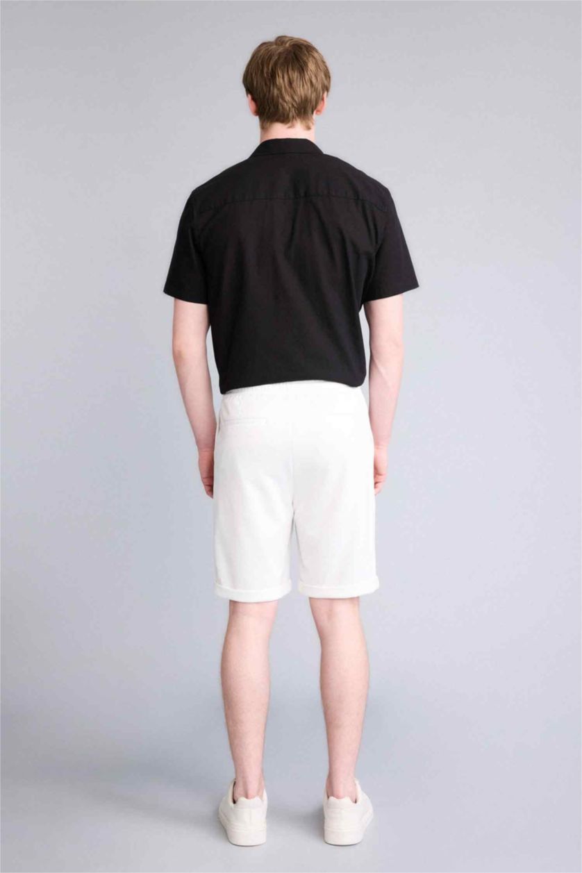 Мужчины Кремовый Бермуды из пике