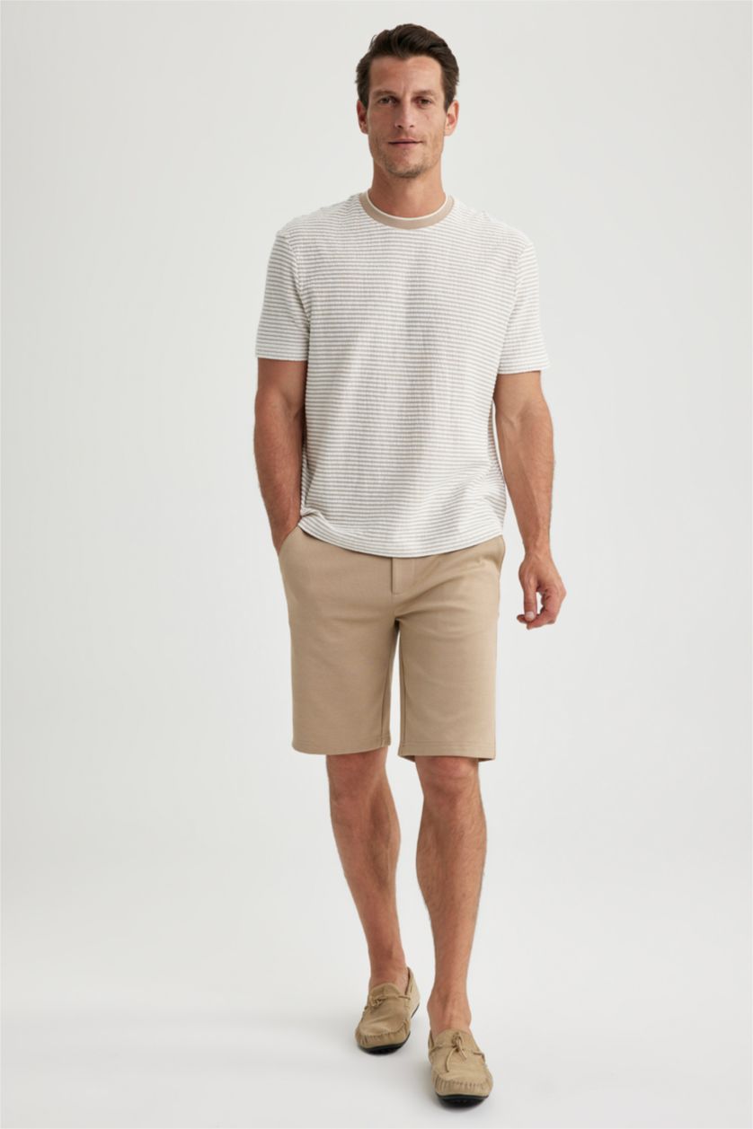 Мужчины Песочный Бермуды базовые для мужчин
