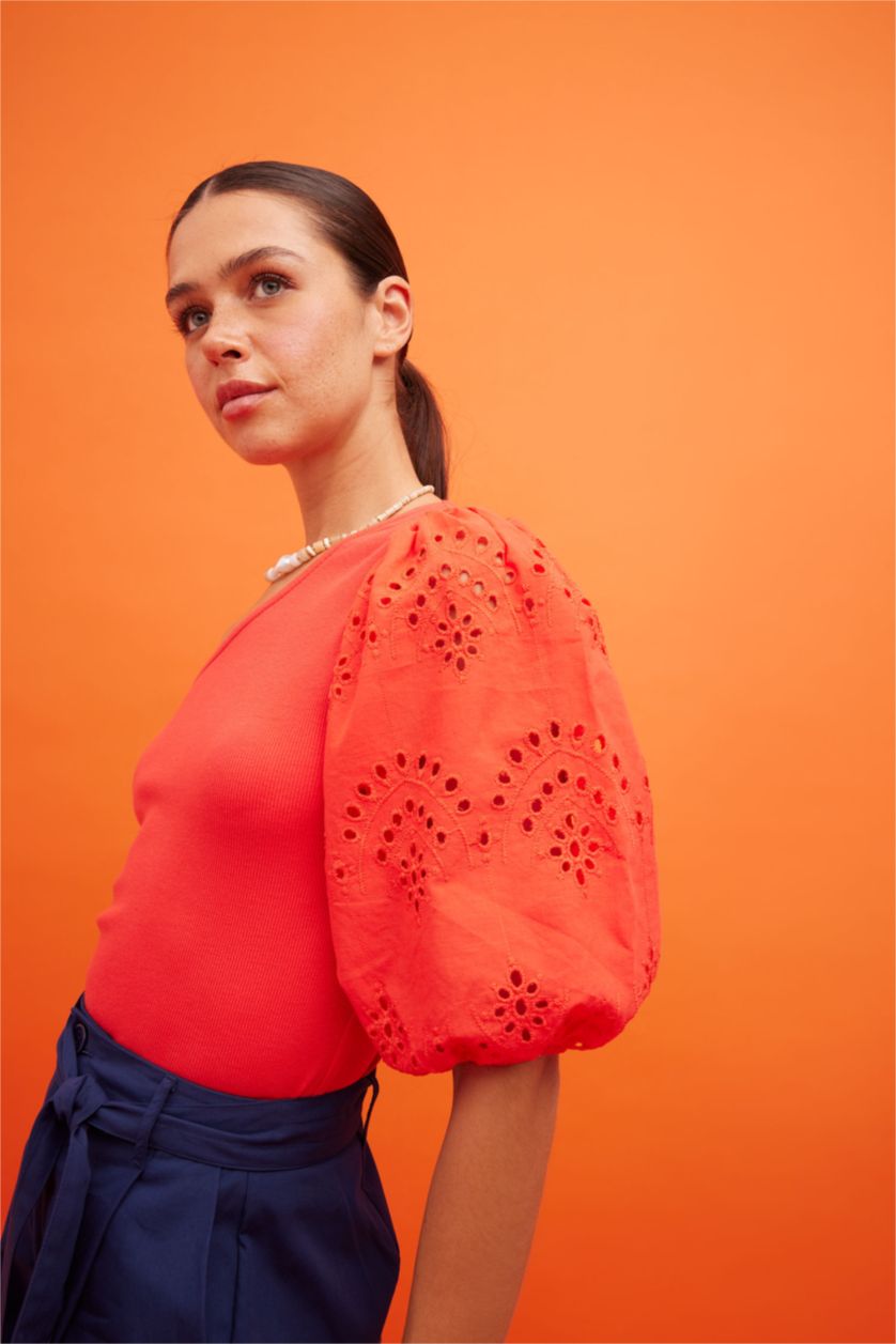 حريمي أحمر تيشيرت مضلع سليم فيت بكتف واحد