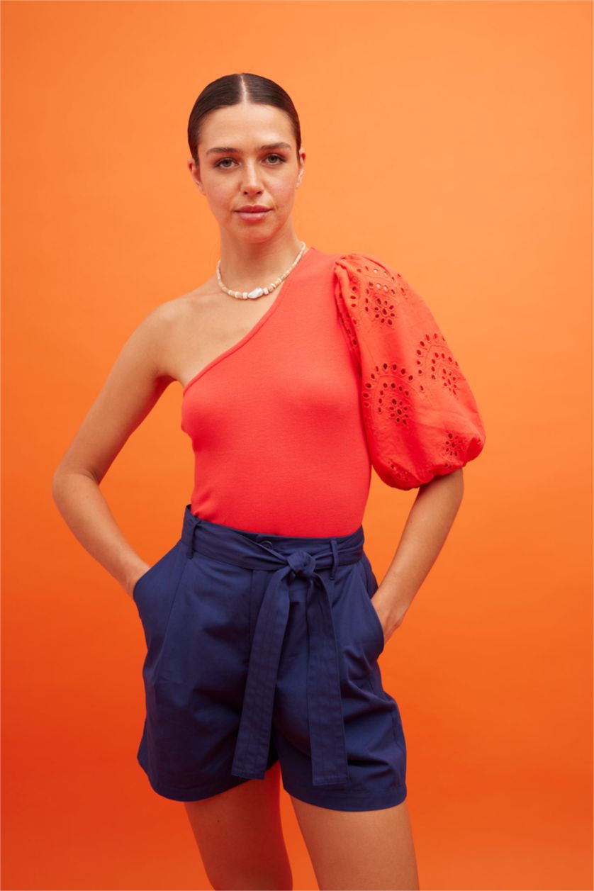 حريمي أحمر تيشيرت مضلع سليم فيت بكتف واحد