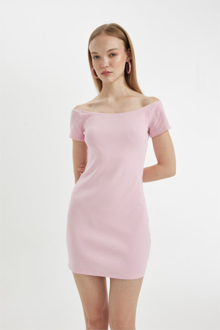 Kadın Açık Pembe Coool Bodycon Vücuda Oturan Kayık Yaka Basic Düz Fitilli Kaşkorse Kısa Kollu Mini Elbise