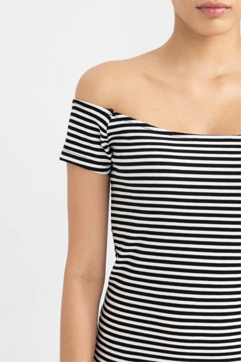 FEMME Écru Mini Robe En Maille À Manches Courtes Col Bateau