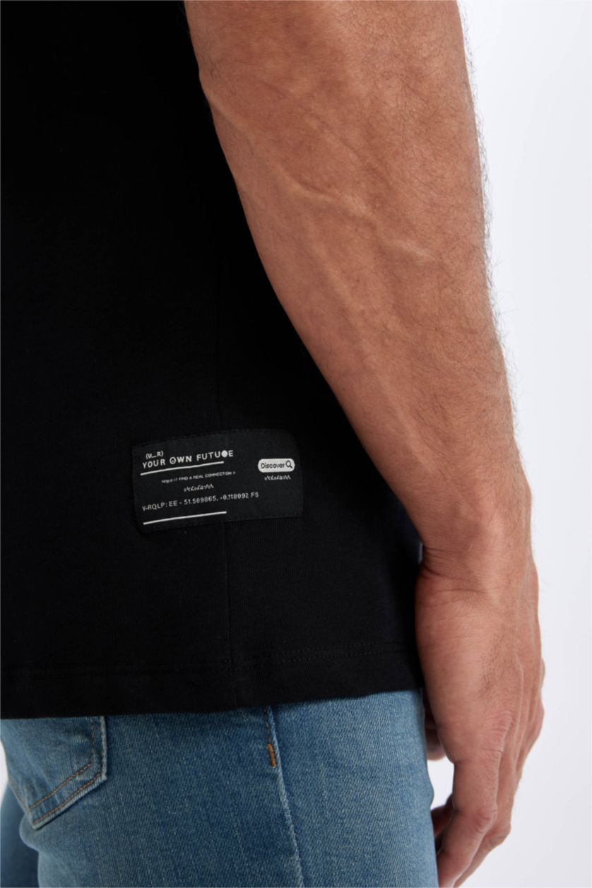 MAN Black Boxy Fit Printed Crew Neck Sleeveless T-Shirt