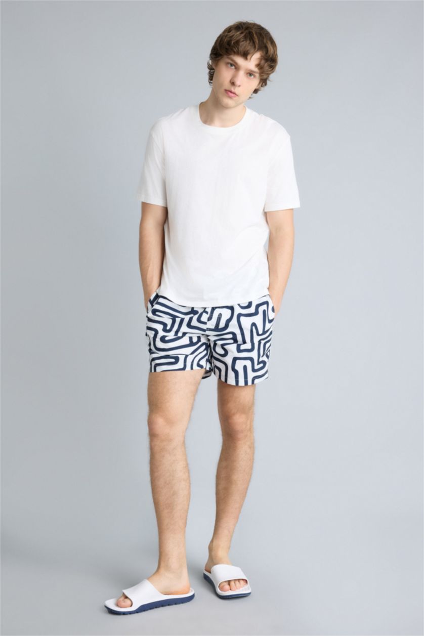 Man NAVY Patterned Mesh Lined Short Length Swim Shorts