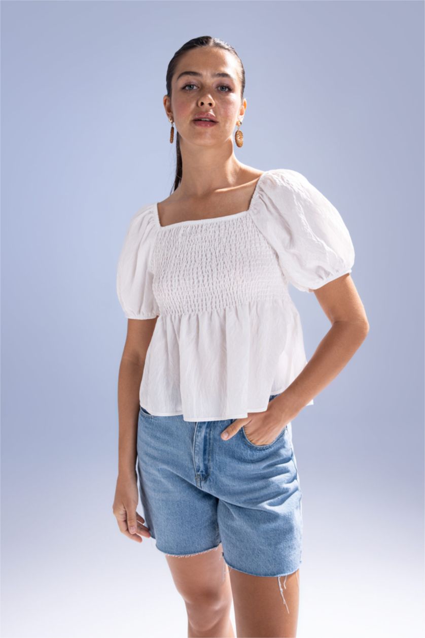 FEMME Blanc Blouse à manches courtes Coupe Slim Col Carré