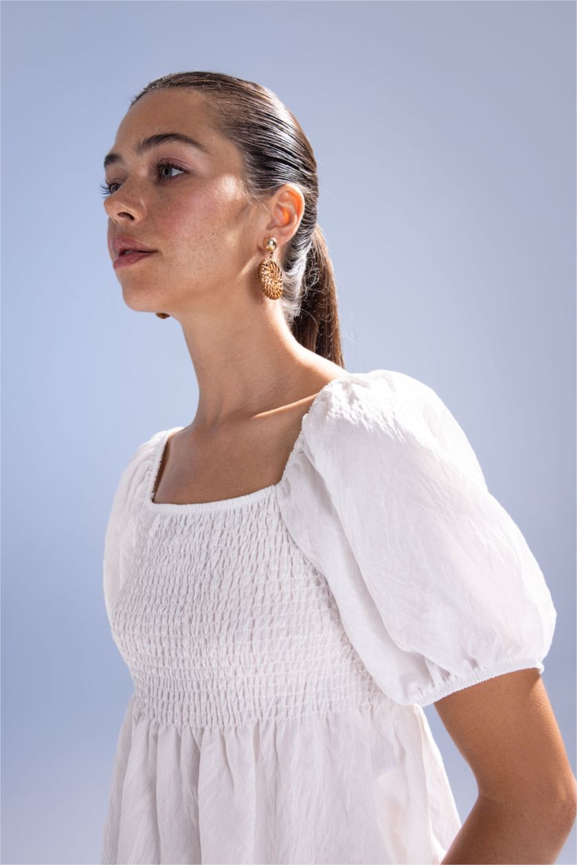 FEMME Blanc Blouse à manches courtes Coupe Slim Col Carré