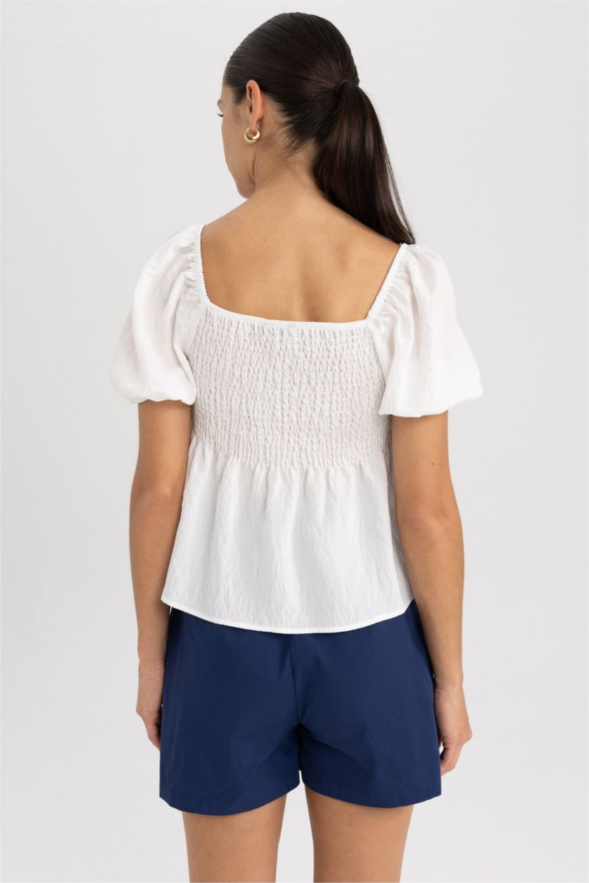 FEMME Blanc Blouse à manches courtes Coupe Slim Col Carré