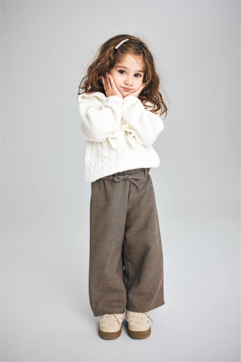 طفلة صغيرة بني بنطلون بيبي بناتي قصة عادية بنمط المخل برجل واسع