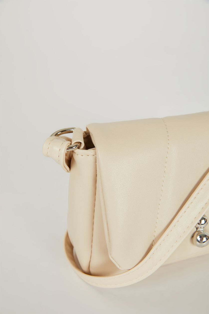 Kadın Bej Kadın Toka Detaylı Suni Deri Çapraz Çanta