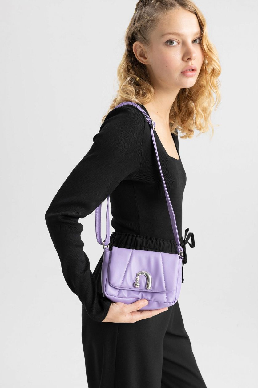 Woman Lilac Woman Buckle Detailed Faux Leather Crossbody Bag