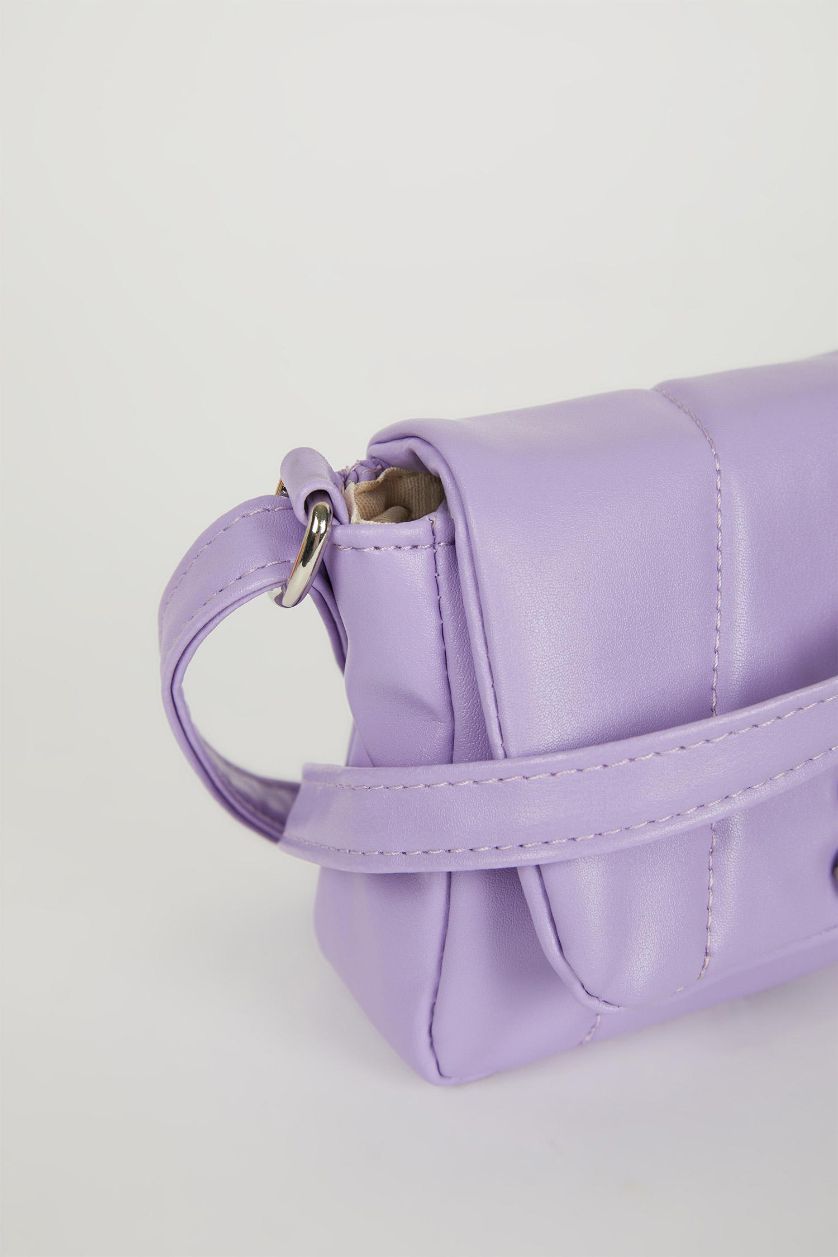 Woman Lilac Woman Buckle Detailed Faux Leather Crossbody Bag