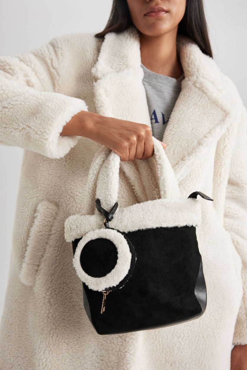 Kadın Siyah Kadın Teddy Detaylı Süet El Çantası