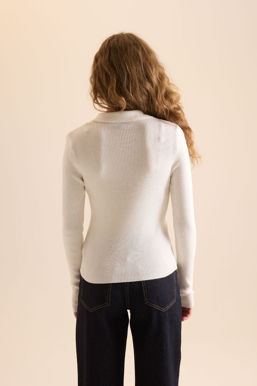 Kadın Ekru Fitted Polo Yaka Triko Kazak