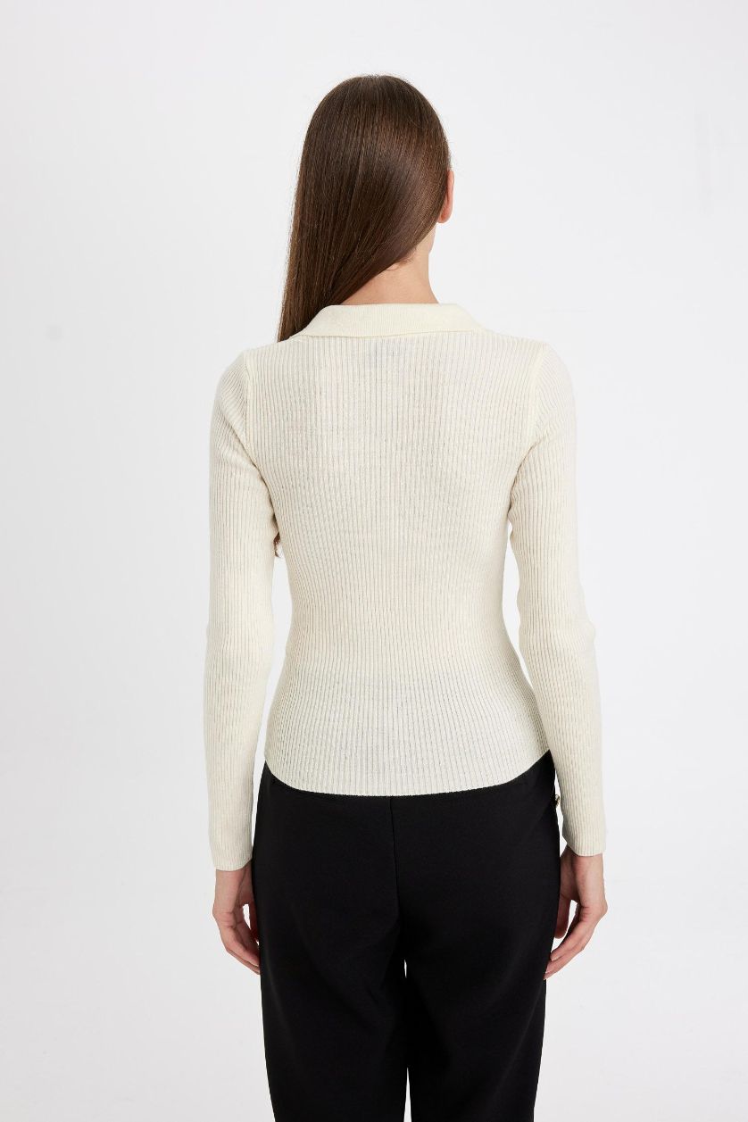 Kadın Ekru Fitted Polo Yaka Triko Kazak
