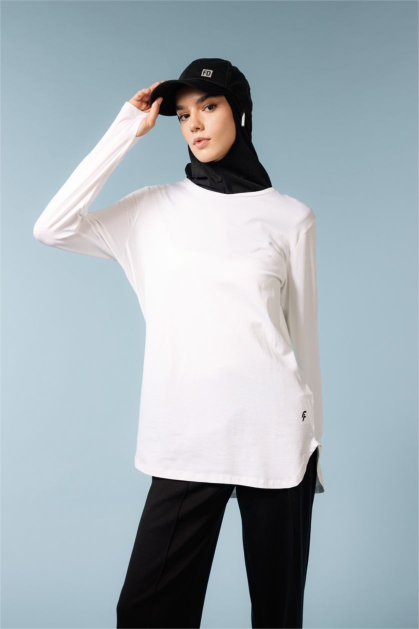 حريمي أبيض تيشيرت رياضي كم طويل قصة طويلة