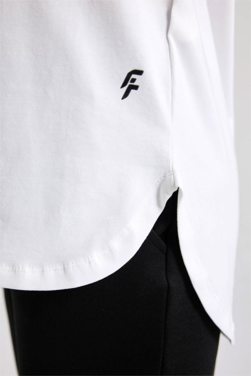 حريمي أبيض تيشيرت رياضي كم طويل قصة طويلة