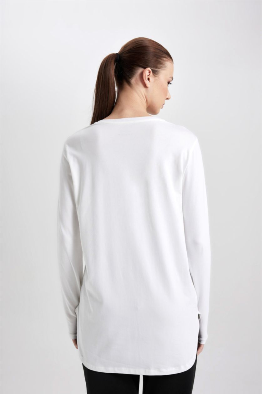 حريمي أبيض تيشيرت رياضي كم طويل قصة طويلة