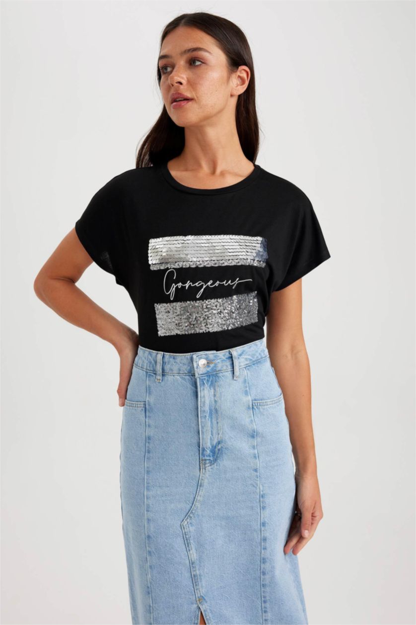 WOMAN Black Crew Neck Short Sleeve T-Shirt