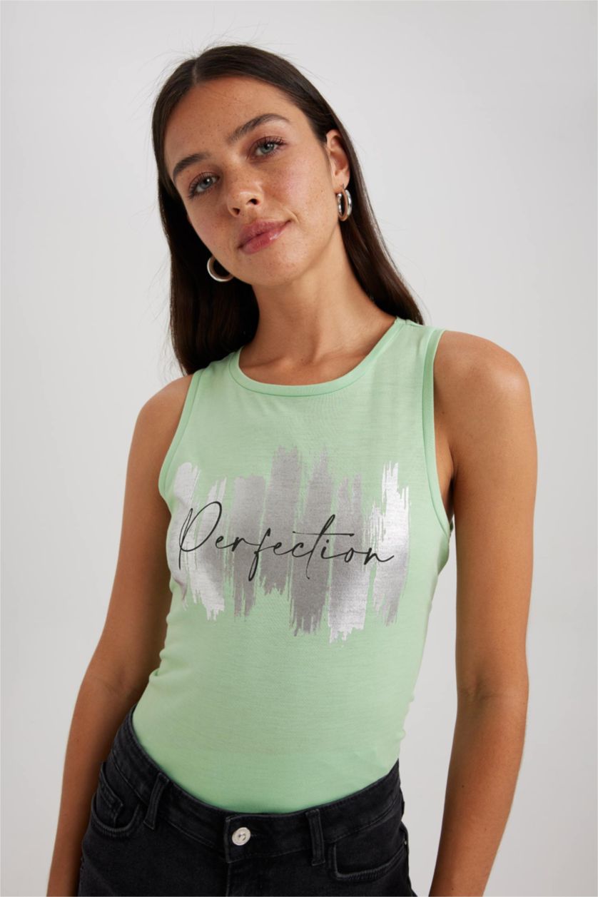 Woman Mint Regular Fit Printed Crew Neck Undershirt