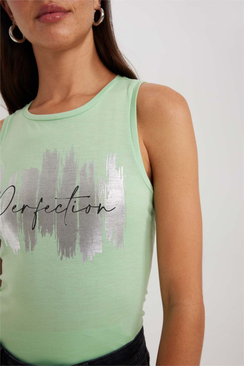 Woman Mint Regular Fit Printed Crew Neck Undershirt