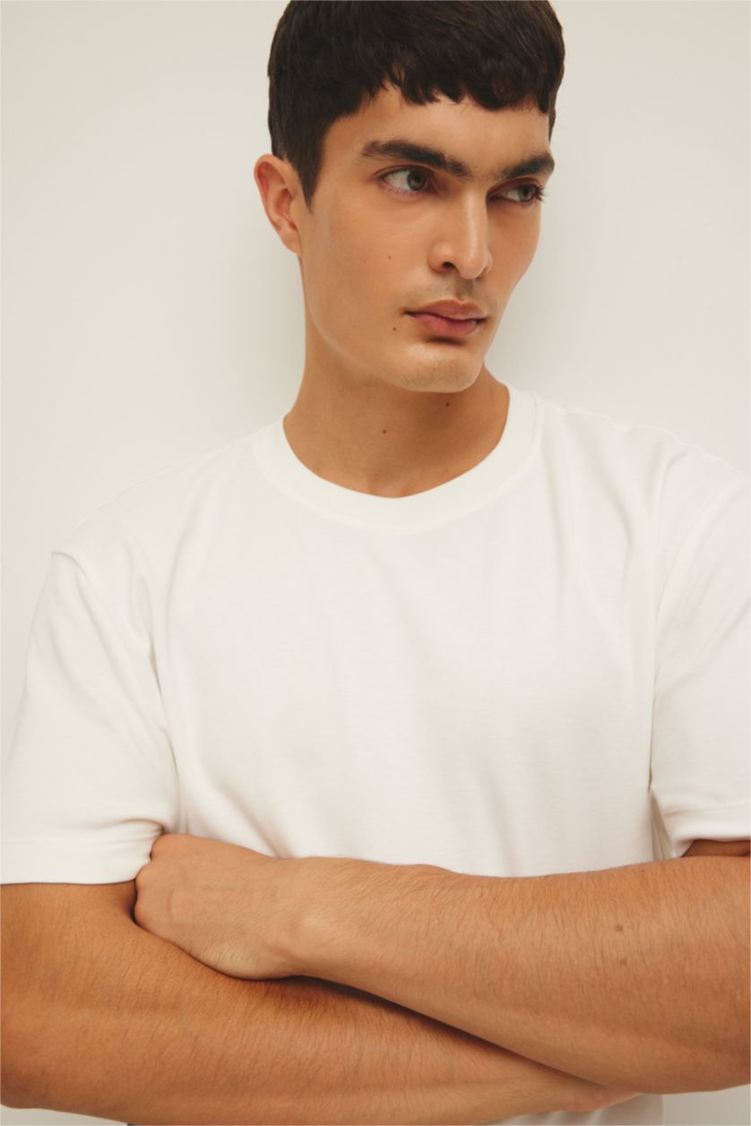MAN White Regular Fit Short Sleeve T-Shirt