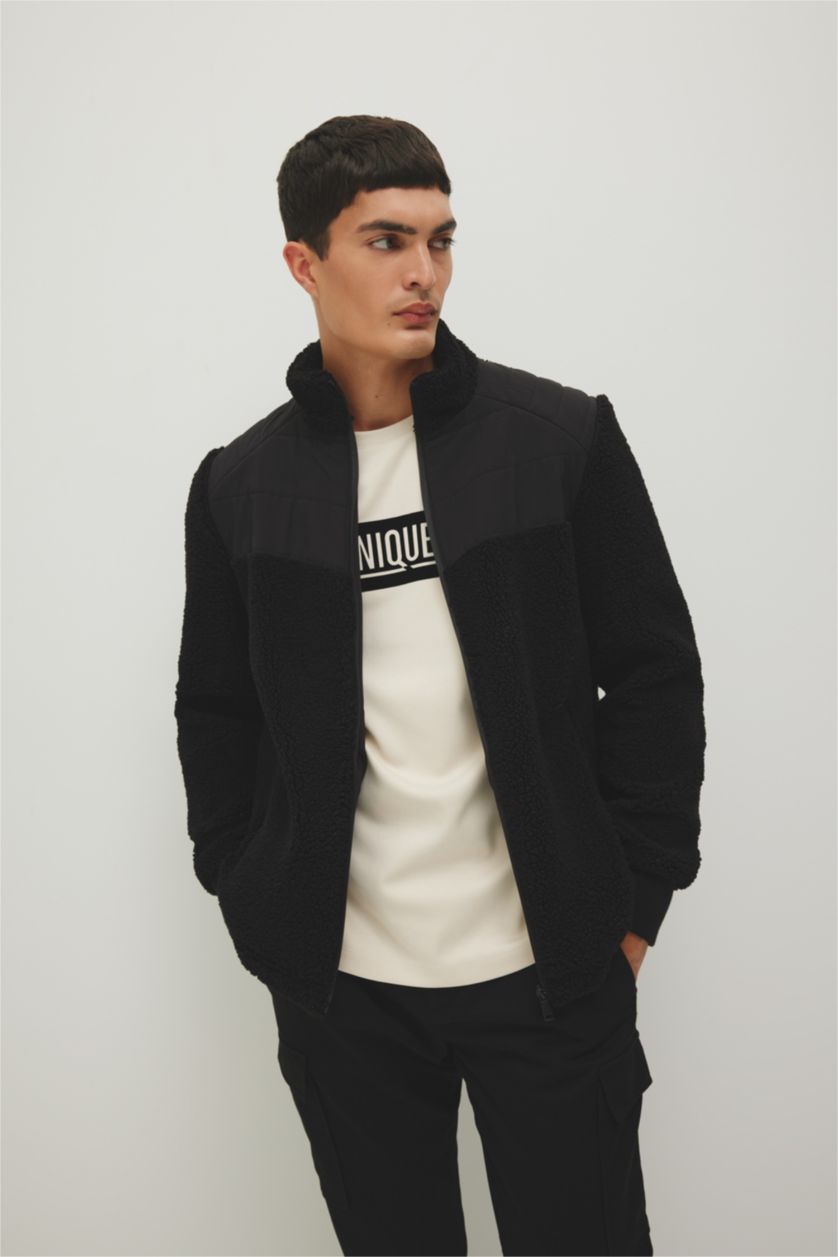 Erkek Siyah Modern Fit Dik Yaka Polar Astarlı Fermuarlı Cepli Pelüş Mont