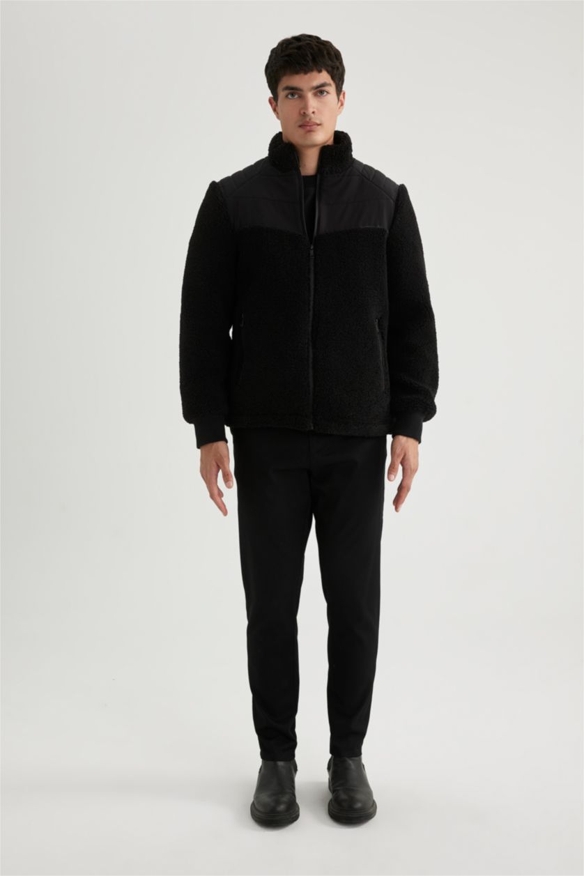 Erkek Siyah Modern Fit Dik Yaka Polar Astarlı Fermuarlı Cepli Pelüş Mont