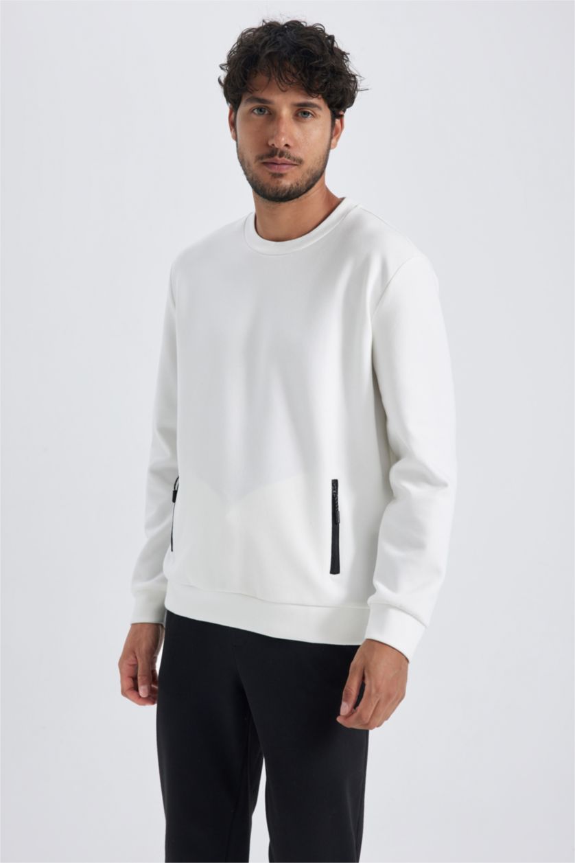 MAN White Modern Fit Crew Neck Zipper Pocket Sweatshirt