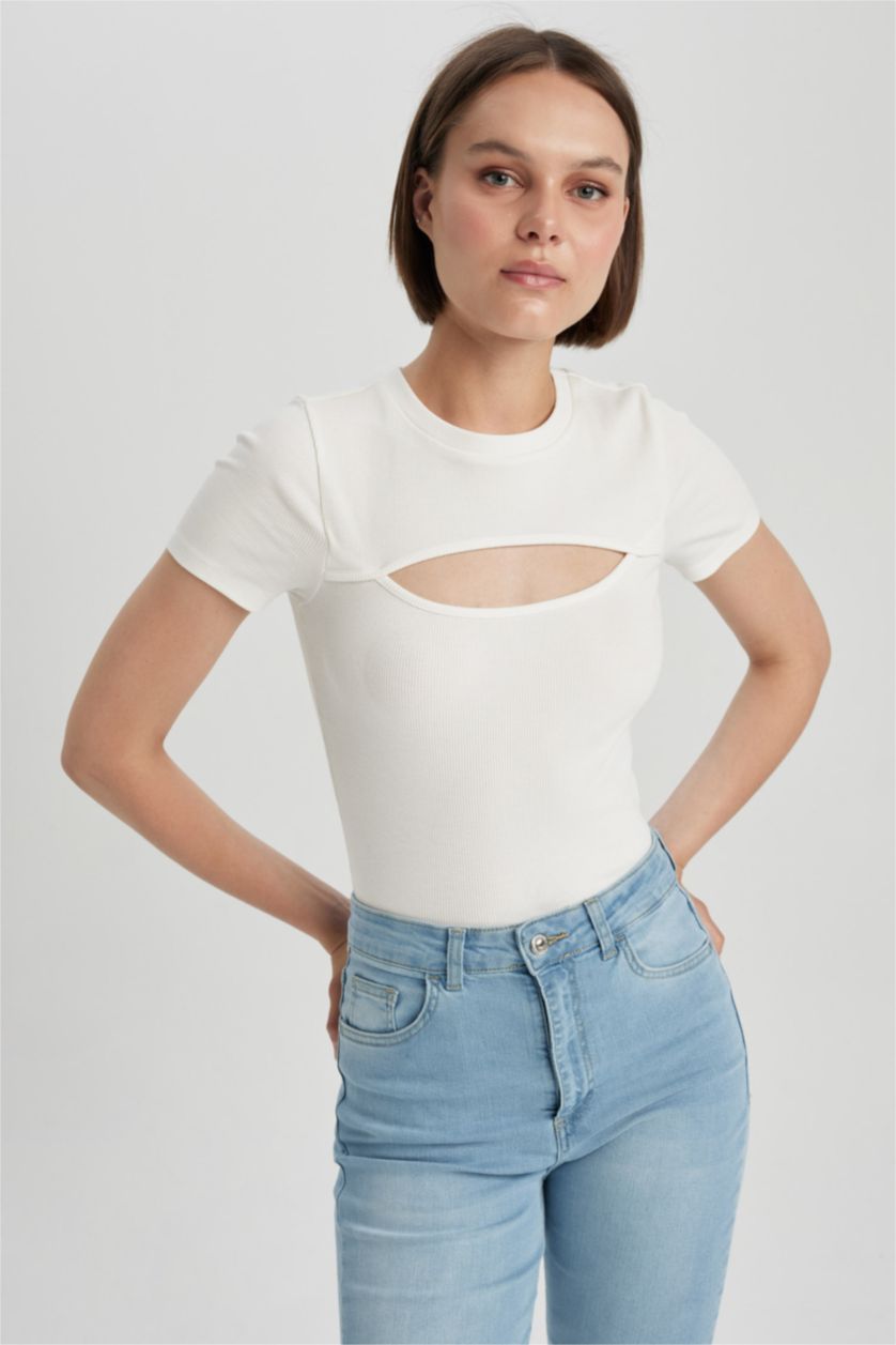 WOMAN White Slim Fit Camisole Short Sleeve T-Shirt