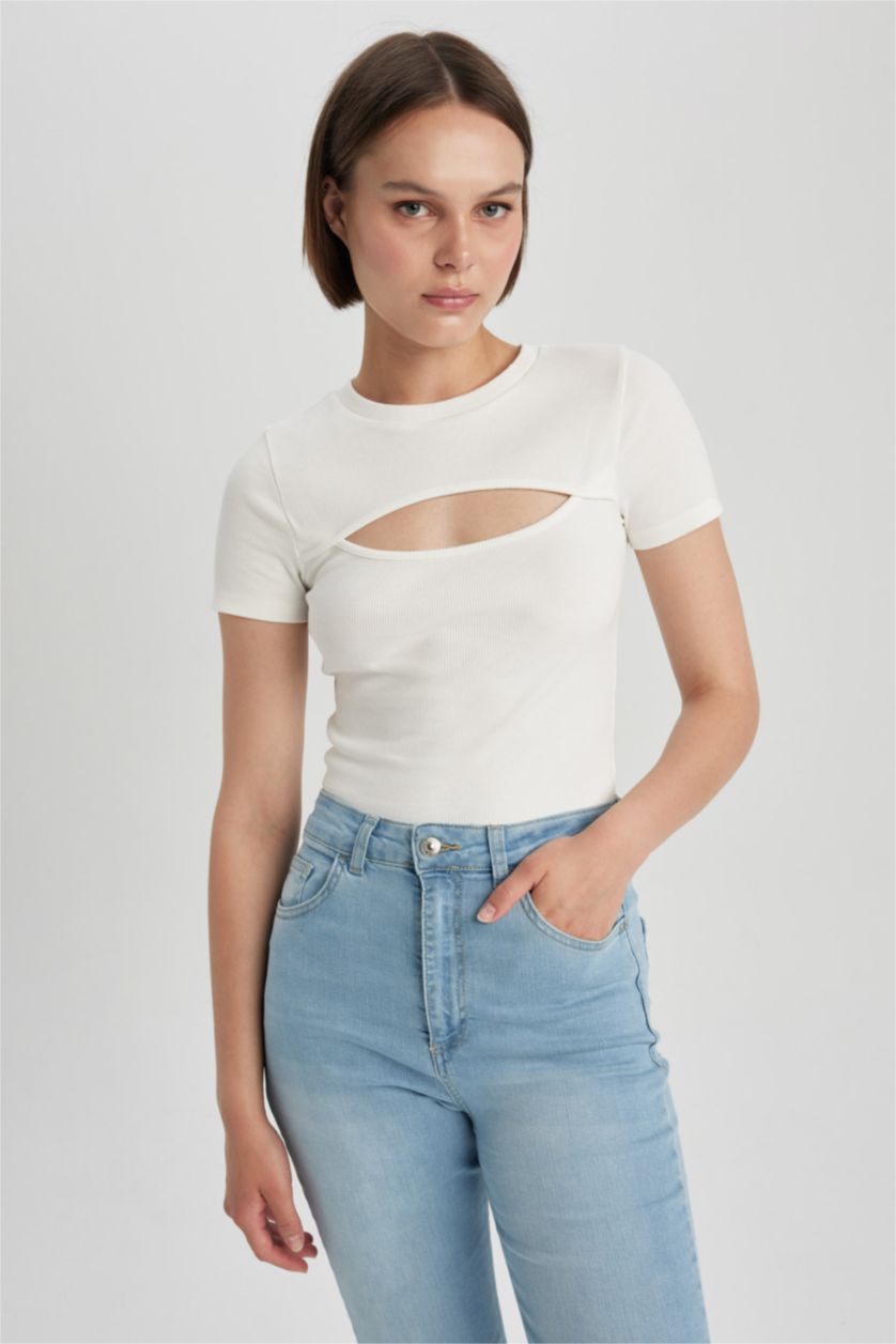 WOMAN White Slim Fit Camisole Short Sleeve T-Shirt