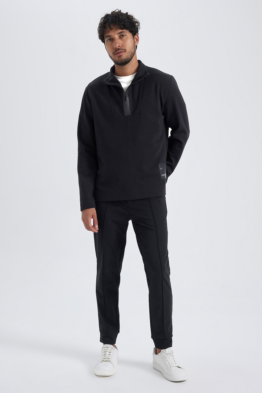 Man Black Modern Fit Sweatshirt