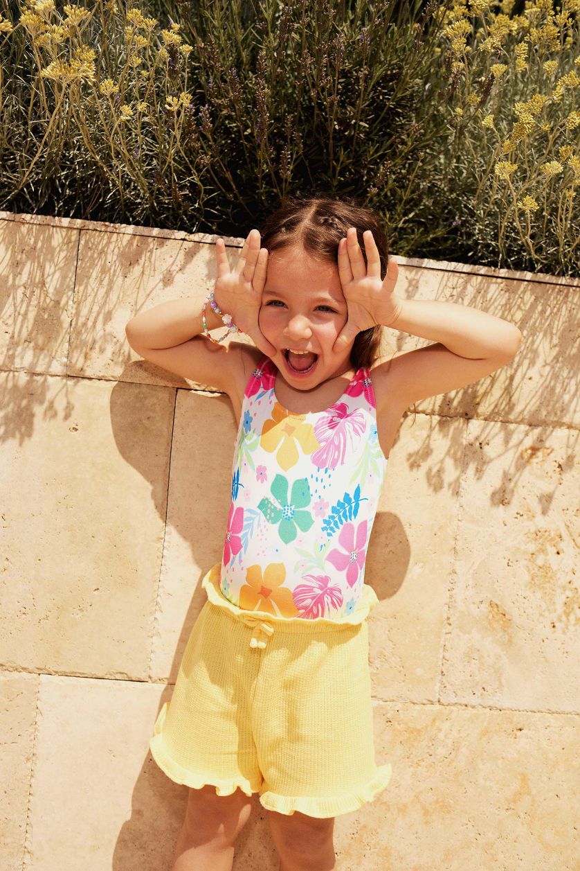 طفلة صغيرة أصفر شورت بيبي بناتي وافل قصة عادية وخصر مطاطي