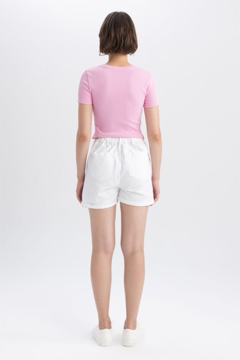 Woman White Gabardine High Waist Double Hem Shorts