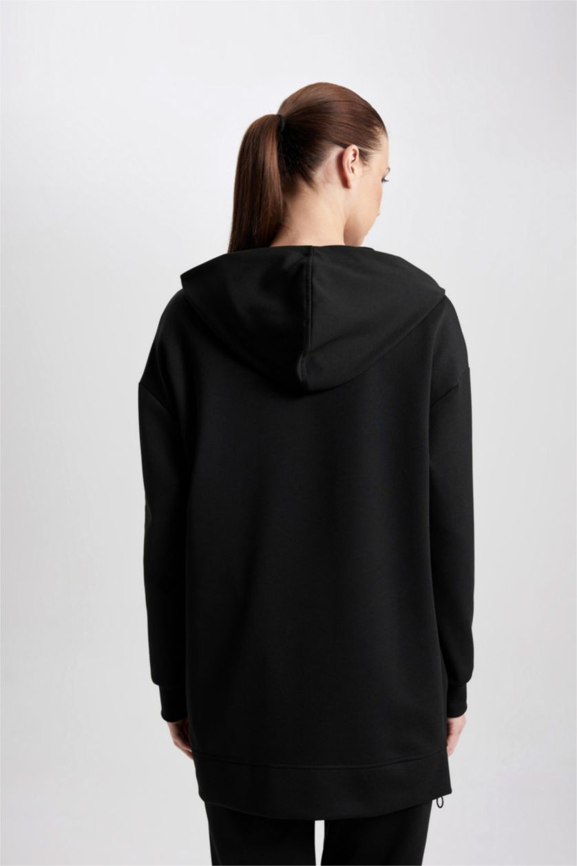 حريمي أسود سويت شيرت رياضي بطبعة شعار قصة طويلة