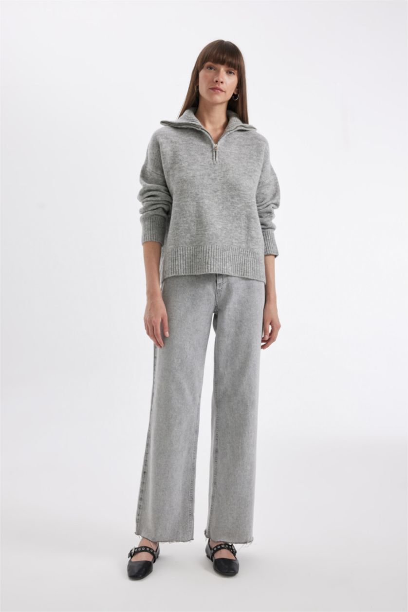 Kadın Gri Oversize Geniş Kalıp Yarım Fermuarlı Dik Yaka Triko Kazak