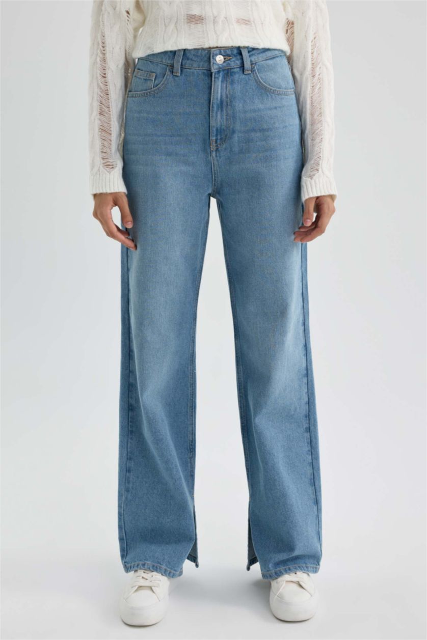 نساء نيلي فاتح بنطلون جينز وايد ليج برجل عريض بفتحة من الساق