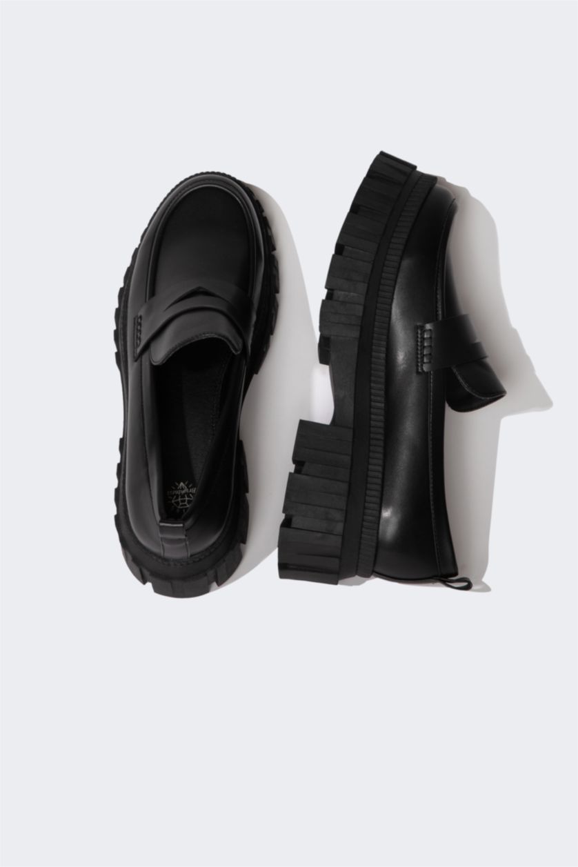 Women Black Woman Faux Leather Thick Sole Classic Shoes