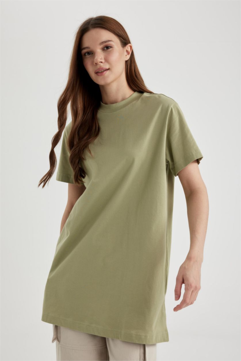 حريمي كاكي تونيك نص كم قطن قصة عادية بياقة مستديرة