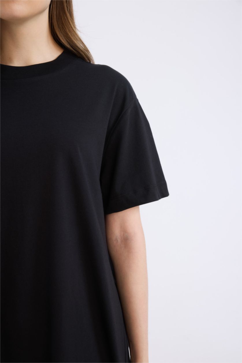 Kadın Siyah Regular Fit Bisiklet Yaka Basic Düz Kısa Kollu Tesettür Tunik Tişört