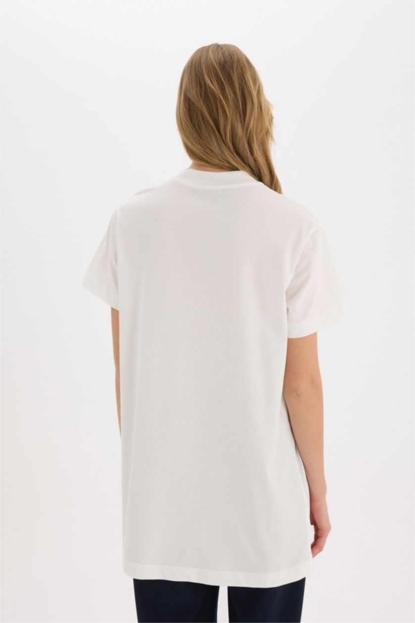 نساء بيج فاتح تيشيرت نص كم قصة عادية برقبة مستديرة