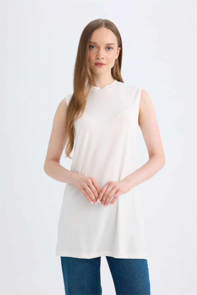 Kadın Ekru Regular Fit Bisiklet Yaka Kolsuz Basic Düz Tunik
