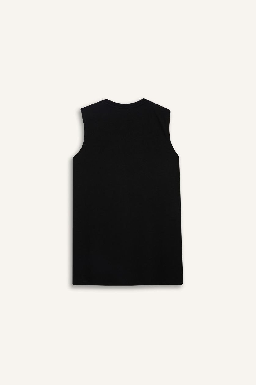 Kadın Siyah Regular Fit Bisiklet Yaka Basic Düz Kolsuz Tesettür Tişört Tunik