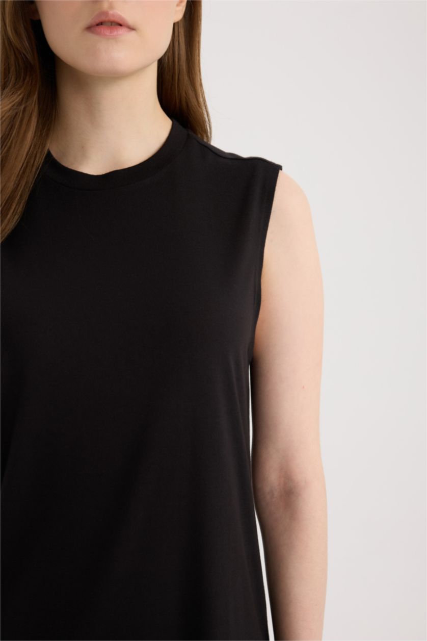 Kadın Siyah Siyah Regular Fit Bisiklet Yaka Kolsuz Basic Düz Siyah Tunik