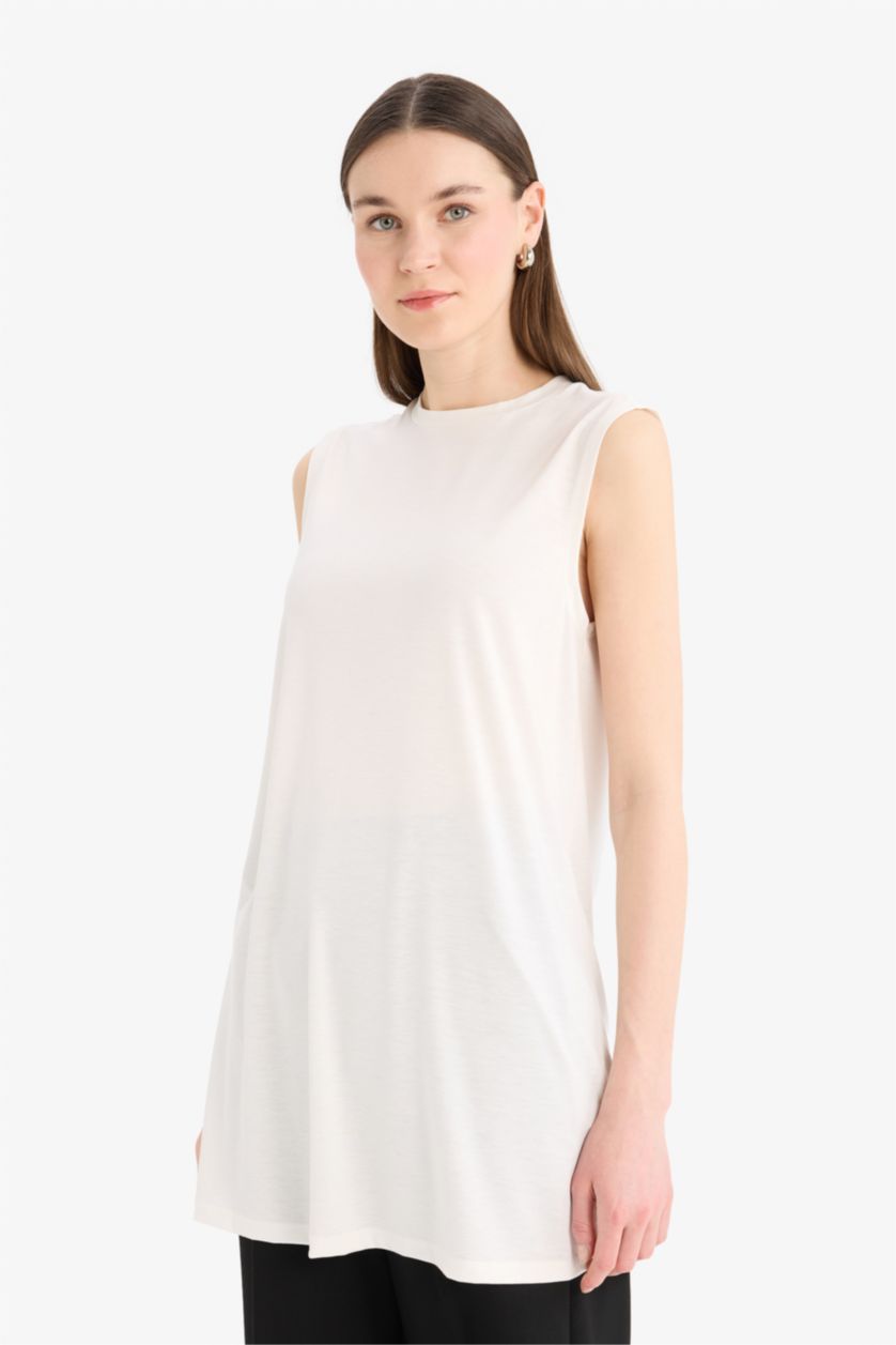 Kadın Ekru Regular Fit Bisiklet Yaka Basic Düz Kolsuz Tesettür Tişört Tunik