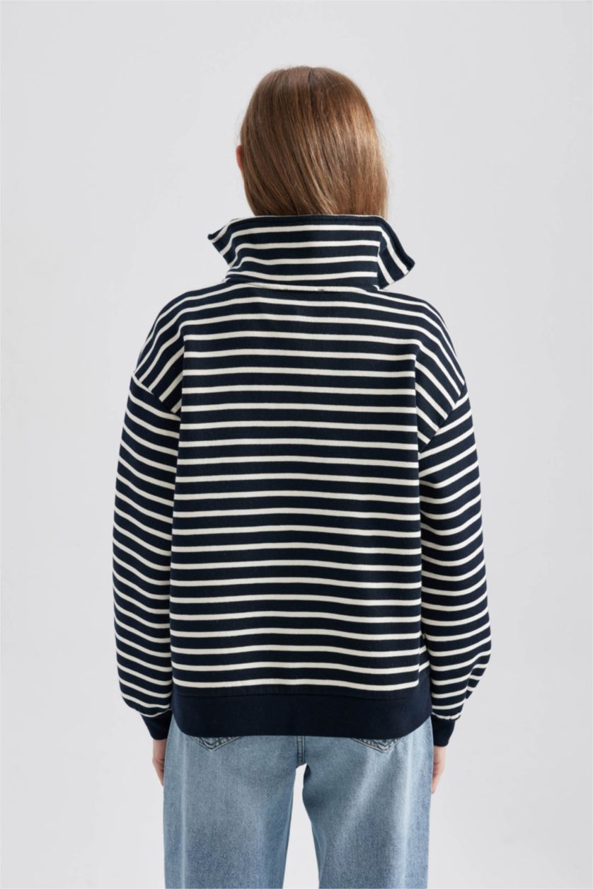 حريمي كحلي سويت شيرت مخطط قصة عادية بياقة نص سوسته