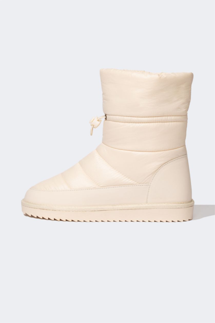WOMAN Beige Women Thick Sole Winter Boots