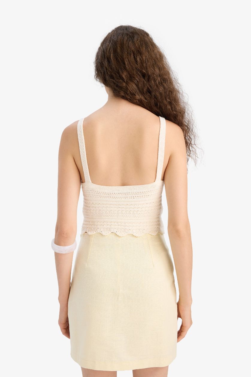 Kadın Ekru Slim Fit Dar Kesim V Yaka Örgü Triko Atlet