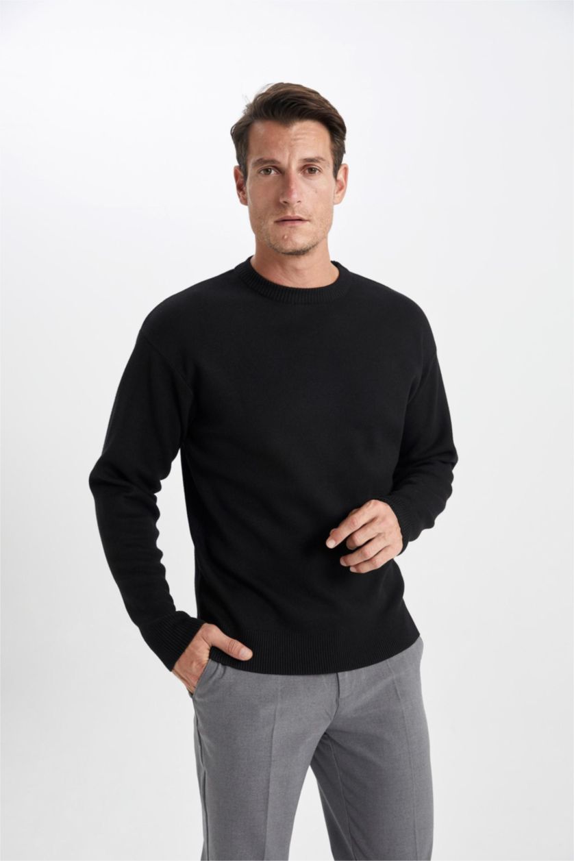 Man Black Black Relax Fit Crew Neck Basic Knitted Pullover