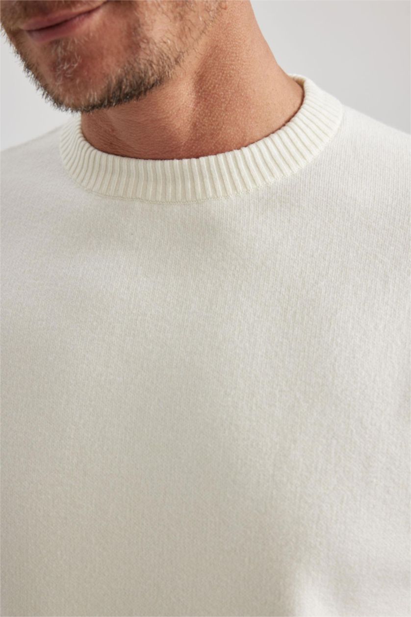 رجالي بيج فاتح بلوفر تريكو قصة مريحة برقبة مستديرة بيج فاتح