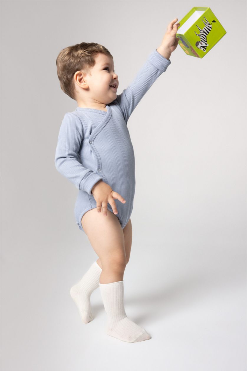 طفلة صغيرة بيج فاتح سالوبيت بيبي اولادي مضلع - قطعتين